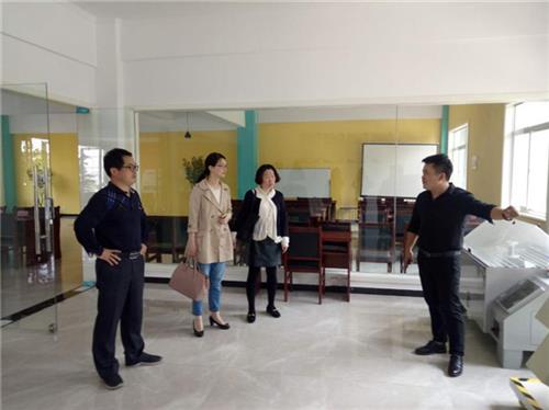 国家级小微基地考评组考评园区